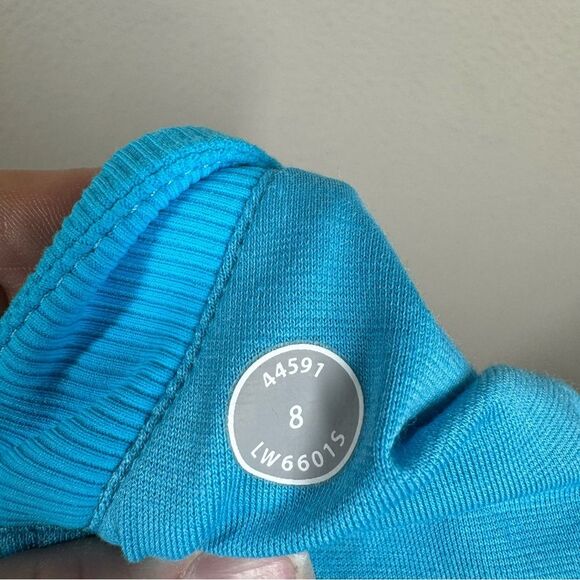 Lululemon Women's Studio Dance Mid Rise Crop Pants Teal Blue LW6601S Size 8 - Picture 6 of 6